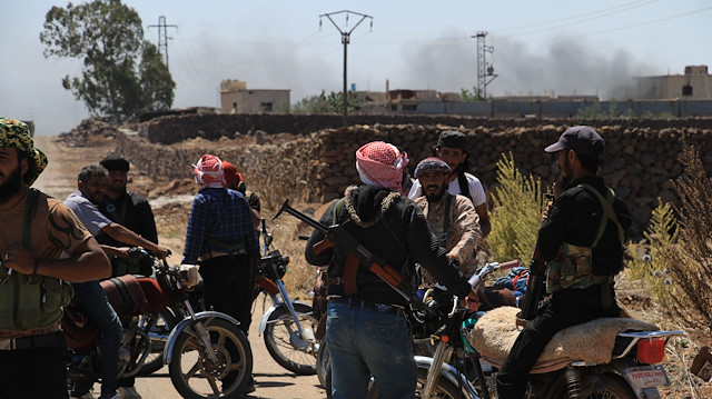 Süveyda'da kriz durulmuyor: Bedevî Araplarla silahlı Dürzî gruplar arasında çatışmalar yaşanıyor