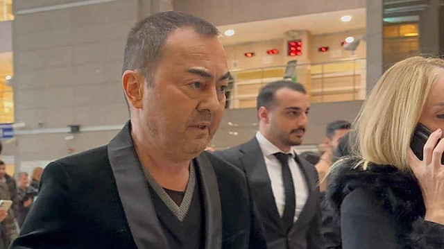 Serdar Ortaç'tan samimi itiraflar: Kaybettiği parayı açıkladı