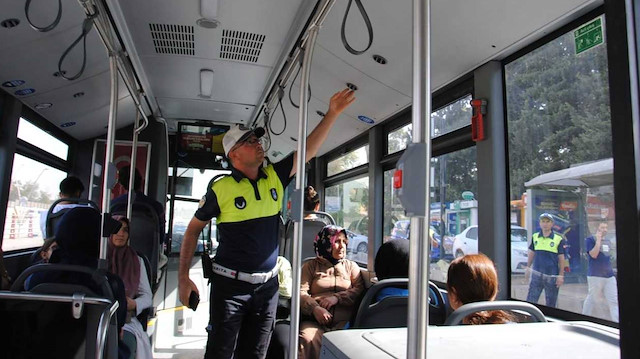 Şanlıurfa'da klimasız yolcu taşıyan toplu taşıma araçlarına ceza yağdı