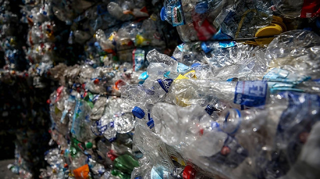 Bakan Kurum duyurdu: Tek kullanımlık plastiklerde yeni karar