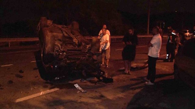 İnanılmaz olay: Hurdaya dönen cipten burunları kanamadan çıktılar