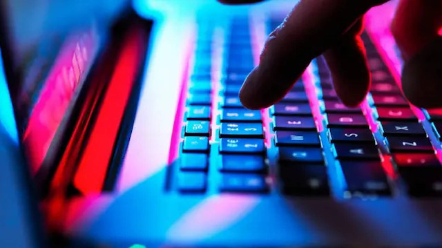 30 fenomenin hesabına erişim engeli: Aralarında Murat Övüç, Arif Kocabıyık, Mert Sarıç gibi isimler var