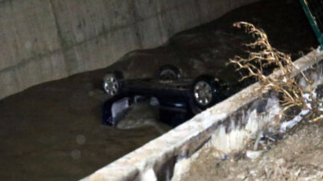 Ankara’da korkunç kaza: Kontrolden çıkan otomobil Hatip Çayı’na uçtu