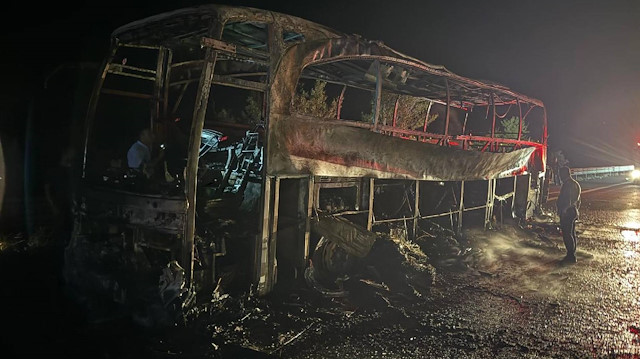 Ankara’da korku dolu anlar: Seyir halindeki yolcu otobüsü küle döndü