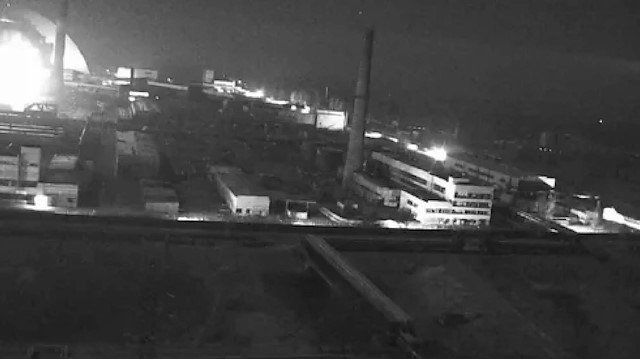 Nükleer tesislerde alarm: Çernobil'de çok sayıda patlama sesi duyuldu
