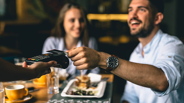 Almanya’da 'Alman usulü hesap' yasaklandı: Restoranlar artık grup yemeklerinde faturayı tek tek ayırmayacak