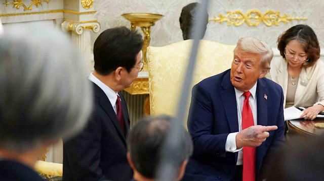 Trump'ın ellerindeki morluklar dikkat çekmişti: Beyaz Saray'dan açıklama geldi​
