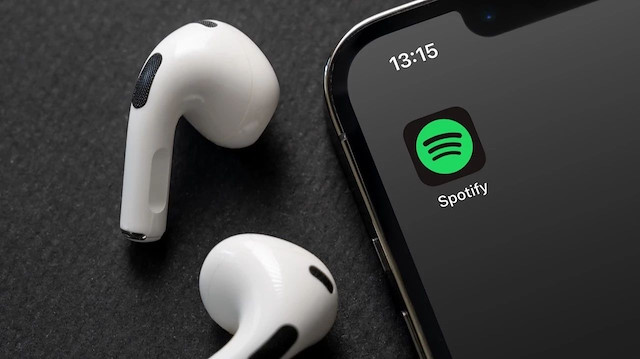 Spotify’a mesajlaşma özelliği geliyor: Sohbetler uçtan uca şifreli olmayacak, denetlenecek