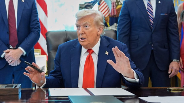 Trump: Çok yakında FED'de çoğunluğu elde edeceğiz