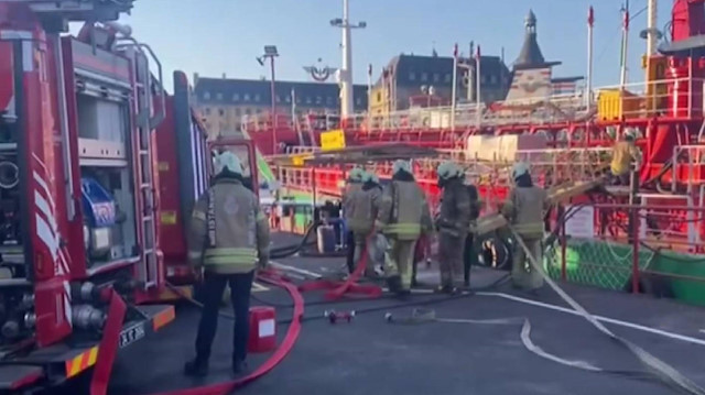 Son Dakika: Haydarpaşa Limanı'nda gemide yangın: Çok sayıda itfaiye ekibi sevk edildi