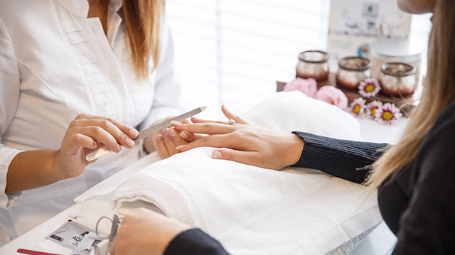 Avrupa Birliği'nden yeni yasak: Jel tırnaklar tarih oluyor