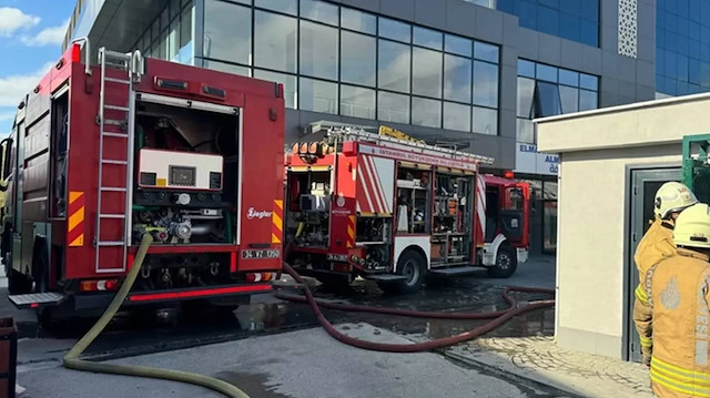 İstanbul Başakşehir'de okul kantininde yangın