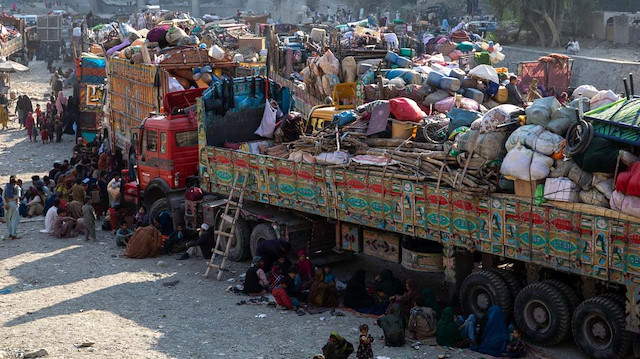 9 ayda yaklaşık 2,6 milyon Afgan, komşu ülkelerden geri döndü