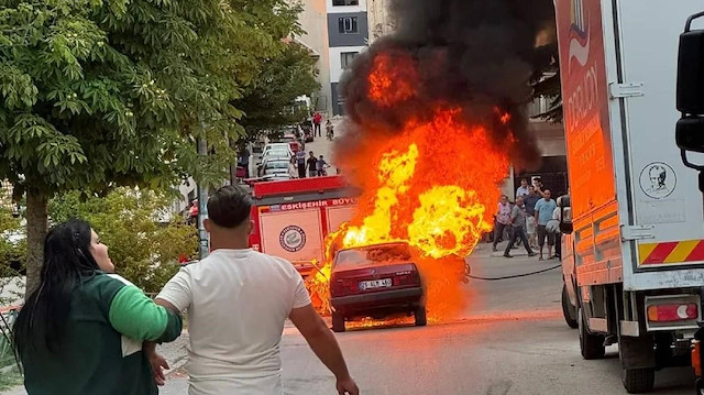4 senelik emeği ilk sürüşte gözlerinin önünde yandı: 30 dakikada hayalleri kül oldu
