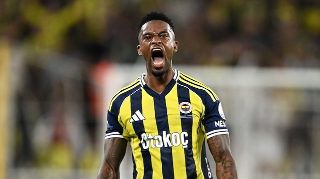 Fenerbahçeli yıldızdan maç sonu dikkat çeken eleştiri! "Herkesin aynaya bakması gerekiyor"