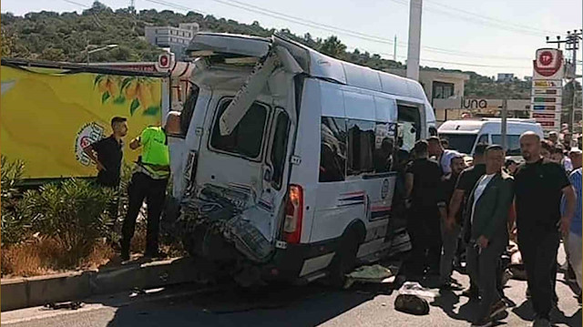 Yarım saat ara ile aynı noktada iki kaza: İki ölü, 9 yaralı