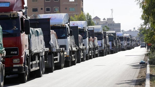 Ateşkes sonrası tarihi an: İlk yardım tırları Gazze'ye giriyor
