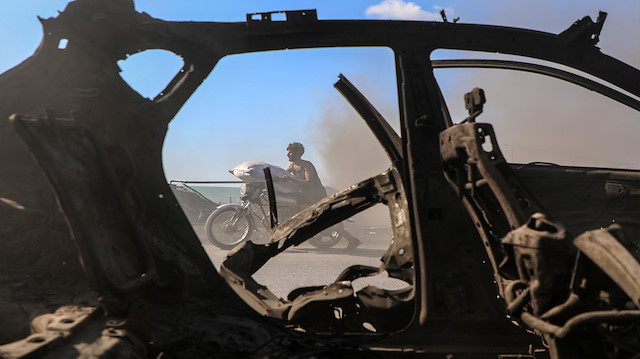 Soykırımcı İsrail'den alçakça ihlal: Gazze'de sivil araç vuruldu, 7'si çocuk 11 ölü