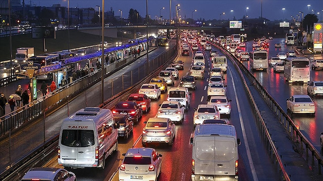 İstanbul'da trafik yoğunluğu yüzde 80'e çıktı