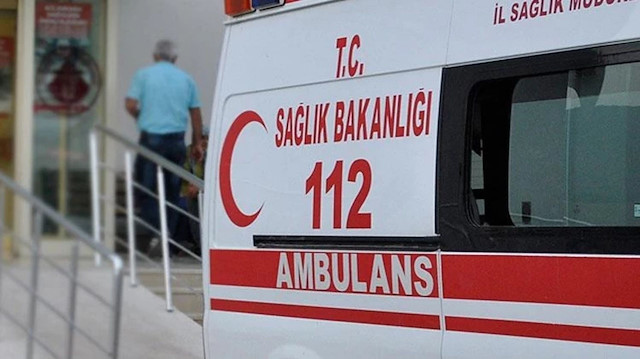 Eyüpsultan’da okul kapısı öğrencilerin üzerine düştü: 4 yaralı, 1’i ağır