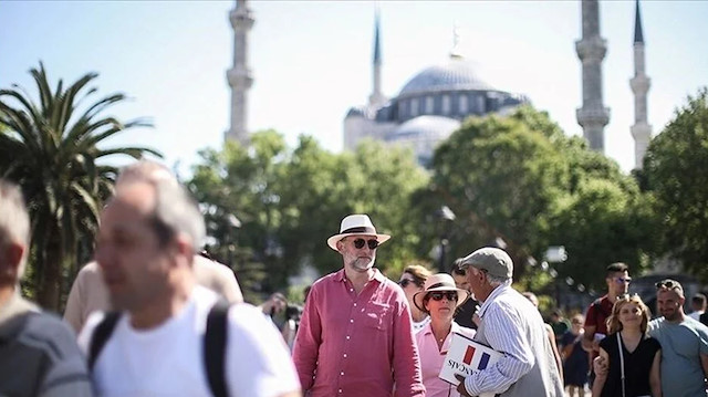 İstanbul'da turizmin katillerine dur denilecek: "Hanutçuluk" yaparak rahatsız edenlere ağır yaptırımlar geldi