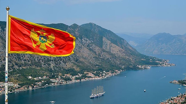 Karadağ’dan Türk vatandaşlarına vize şoku! Vizesiz seyahat askıya alındı