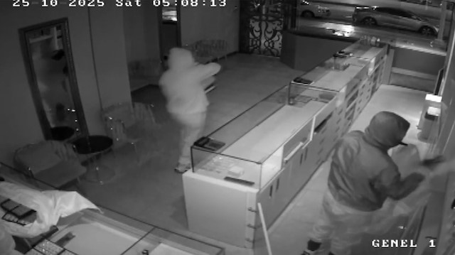 7 kilo altınla kaçtılar! Akılalmaz soygun planı: Plaka değiştirdiler, kumandayı kopyaladılar