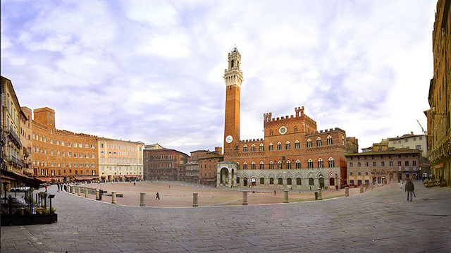 Genç kadının sır dolu ölümü: Cesedi tarihi meydanda bulundu