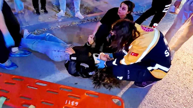 Aldığı darbeyle savruldu: Acılar içinde "Anneme bir şey söyleme" dedi