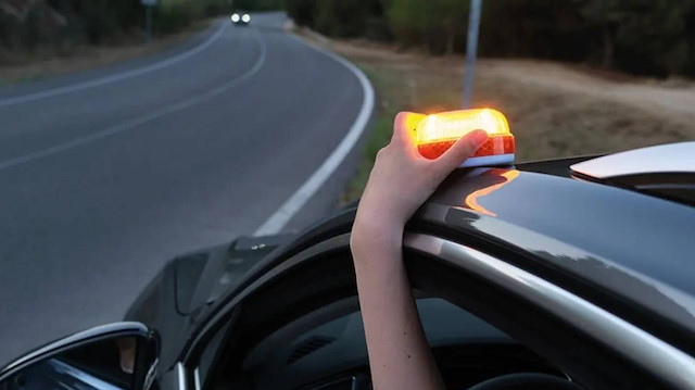 Trafikte hayat kurtaran devrim! Bu cihaz artık zorunlu: Arabasında bulundurmayan ceza yiyecek