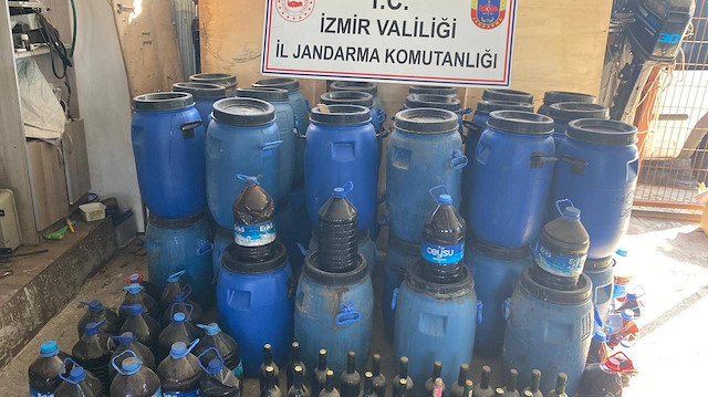 İzmir Selçuk’ta sahte içki operasyonu: 1297 litre şarap ele geçirildi
