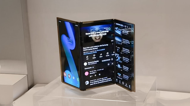 Üçe katlanan Samsung, Huawei'den daha ince olacak