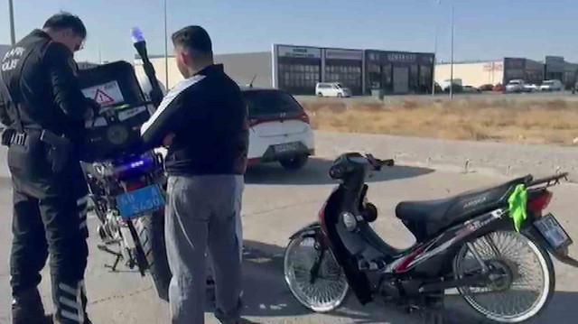 Aksaray’da abartı egzozlu motosiklete 9 bin 267 TL ceza