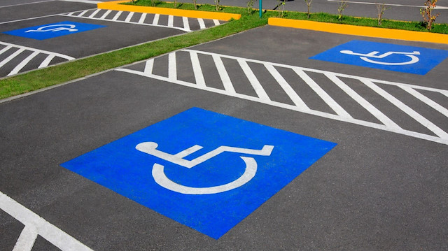 Yanlış yere park etmek pahalıya patladı: Genç kadın uyuşturucu sevkiyatından tutuklandı