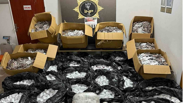 Dev uyuşturucu operasyonu: Yarım milyondan fazla hap ele geçirildi