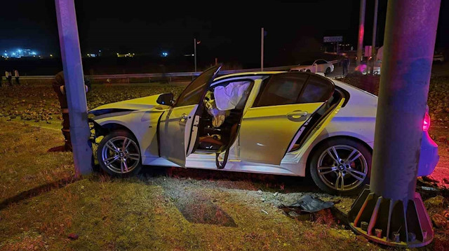 Çorum’da feci kazada pancar yüklü tır ile otomobil çarpıştı: Üç yaralı