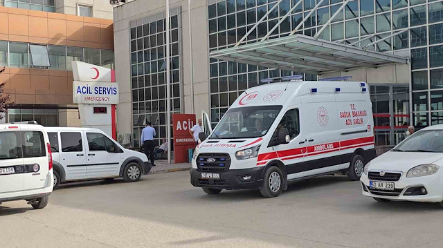 Zehirlenme kâbusu bitmiyor! Tokat’ta tavuk dürüm yiyen 5 lise öğrencisi hastanelik oldu