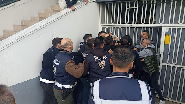 Zonguldak'ta saha karıştı! Amatör maçta arbede: İki gözaltı