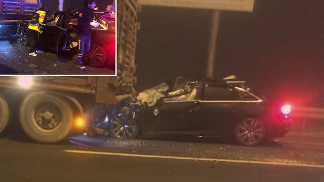 Kütahya'da feci kaza: Kırmızı ışıkta duran TIR'a çarpan otomobildeki 4 kişi yaşamını yitirdi