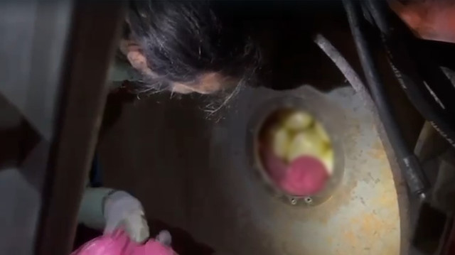 'Şeytanın aklına gelmez!' Asfalt silindirinin içine kilolarca uyuşturucu gizlemişler