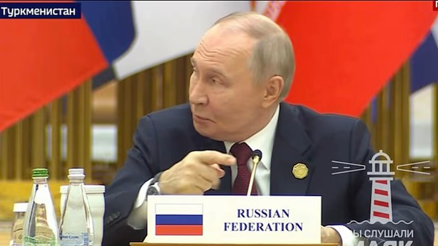 Putin, Turkmenistan’da mikrofon arızasıyla zor anlar yaşadı | DÜNYA HABERLERİ