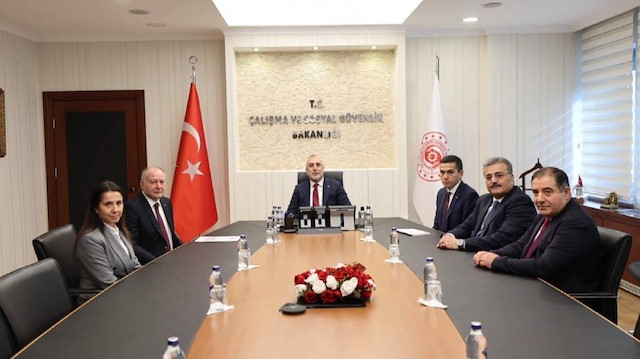 SON DAKİKA: Asgari ücrette ilk toplantıda karar