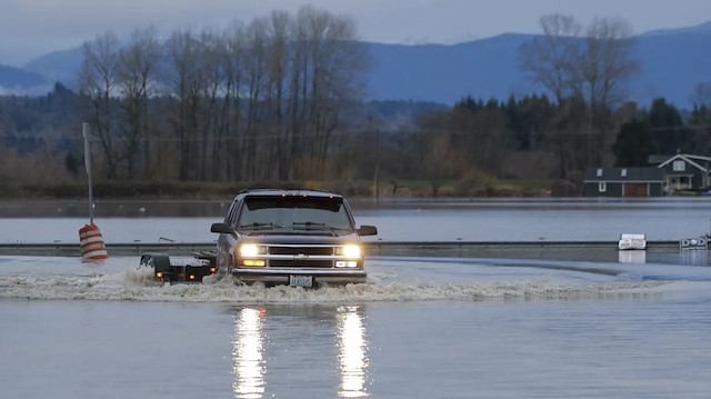 Evler sular altında, yollar kapandı: Washington felaketi yaşıyor! 100 bin kişiye tahliye uyarısı verildi