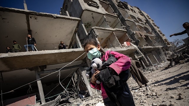 İsrail'in Gazze'ye düzenlediği saldırılarda can kaybı 70 bin 663'e yükseldi