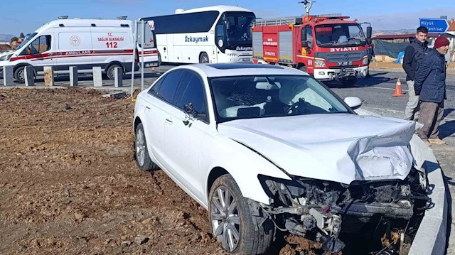 Konya’da iki otomobil çarpıştı: İki yaralı