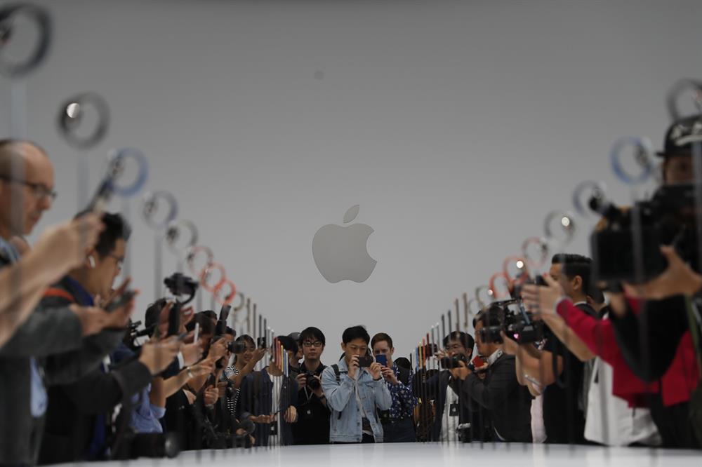 Apple unveils three new iPhones, smartwatch