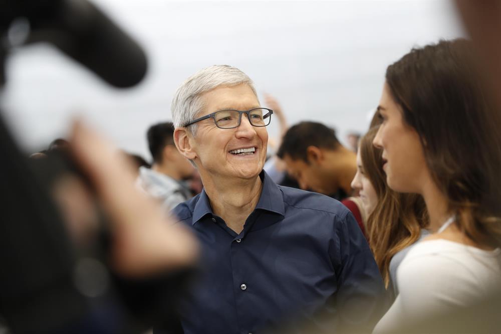 Apple unveils three new iPhones, smartwatch