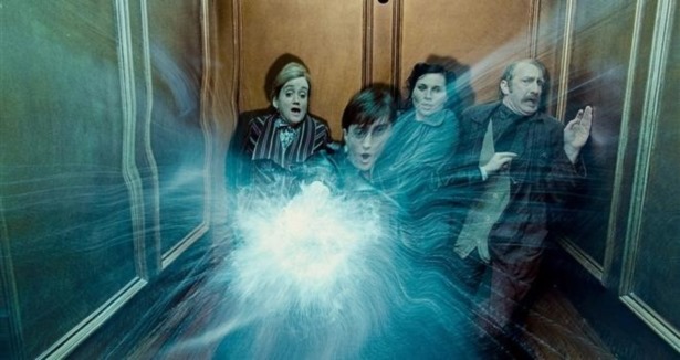 Orijinal Harry Potter kitabı 150 bin sterline satı
