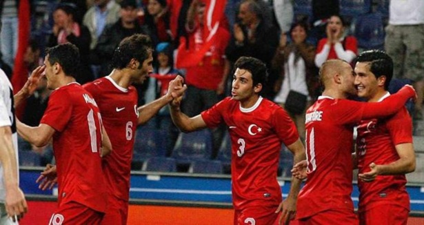 Türkiye-Macaristan maçının hakemi