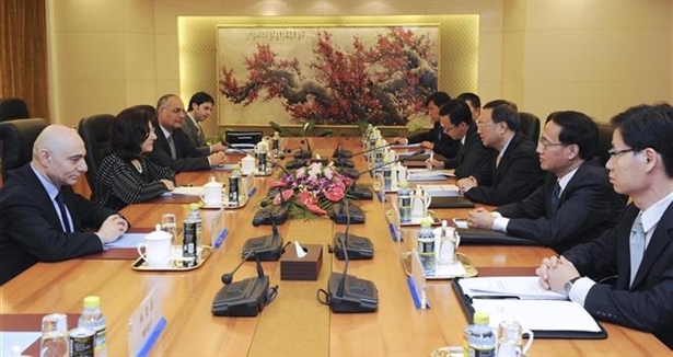 Çin Dışişleri Bakanı Suriyeli muhaliflerle görüştü